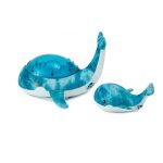 Peluche veilleuse tranquil whale? family bleu - cloud b - pour bb - projection de vagues - mlodie ...