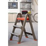 Escabeau � 3 marches - l 70 x l 47 x h 78 cm - taupe