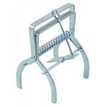 Pi�ge m�tallique pour taupes et campagnoles