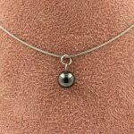 Pierres et min�raux. collier 1 perle h�matite 8 mm. chaine en acier inoxydable. collier femmes hommes. ...