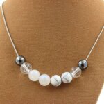 Pierres et min�raux. collier perles h�matite + quartz + pierre de lune + howlite 8 mm. collier femmes ...