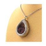 Pierres et min�raux. collier rubis brut. mod�le goutte.