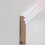 Plinthe moulure 19 x 96 x 2500 mm mdf revtu blanc plinthe style louis xvi proviston