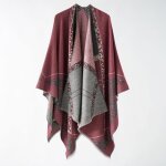 Poncho femme simili laine chaud hiver imprim� 130 x 155 cm - rouge