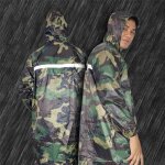 Ponchos de pluie � capuche avec manches - camouflage - imperm�ables - camping randonn�e cyclisme