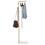 Porte - manteaux sur pied dor� avec 3 crochets pour couloir salon chambre � coucher
