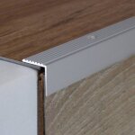 Nez de marche alu anodisé argent l 20 mm h 20 mm long 1000mm À visser 1 pièce Nez de marche alu anodisé argent l 20 mm h 20 mm long 1000mm À visser 1 pièce