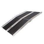 Rampe pour fauteuil roulant rampe de chargement 2x pliable alu surface antidérapante 213 cm 270kg - 30250 ... Rampe pour fauteuil roulant rampe de chargement 2x pliable alu surface antidérapante 213 cm 270kg - 30250 ...