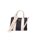 Sac a main chabrand ref 64770 100 noir 22 * 17 * 8. 5 cm