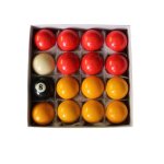 Set de 16 billes de billard pool anglais de diam�tre 50. 8mm en r�sine