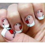 Set manucure pr�ts � poser 24 capsules + 5 accessoires carr�s rouge coeur r�utilisables lh originails ...