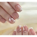 Set manucure pr�ts � poser 24 capsules + 5 accessoires fleurs french carr�s r�utilisables lh originails ...