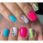 Set manucure pr�ts � poser 24 capsules + 5 accessoires multicolore #2 carr�s r�utilisables lh originails ...