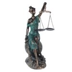 Statuette - la justice - 34 x 11 x 16 cm - vert - bronze - objets d�coratifs
