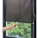 Store enrouleur occultant sans per�age r�tractable � ventouse pour fen�tres de voiture / bureau label ...