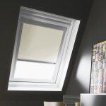 Store de fenêtre de toit occultant beige compatible velux m04 - l. 78 x h. 98 cm - madeco Store de fenêtre de toit occultant beige compatible velux m04 - l. 78 x h. 98 cm - madeco