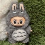 Vetement et accessoire pour poup�e labubu de 17cm: totoro
