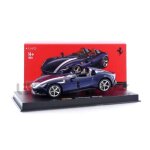Voiture miniature de collection - bburago 1 / 43 - ferrari monza sp2 convertible - bleu / blanc Voiture miniature de collection - bburago 1 / 43 - ferrari monza sp2 convertible - bleu / blanc