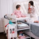 Yiyi. table  langer  roulettes multi - fonctionnel - modle - mixte - blanc - bb.
