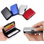 Porte carte de cr�dit en aluminium - fmx - fermeture poussoir - 12 x 4 cm - gris / rouge / bleu