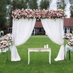 Arche de mariage en fer unho - 300x300cm - décoration avec fleurs ou ballons Arche de mariage en fer unho - 300x300cm - décoration avec fleurs ou ballons