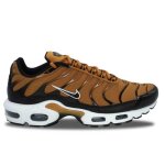 Baskets nike air max plus tn golden harvest pour homme - marron - effet flamme - toile respirante