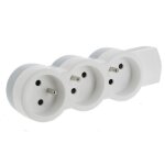Bloc multiprises - legrand - 50053 - 3 prises 2p + t - ultra plate - blanc