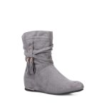 La modeuse - bottines - bottines plissées en simili daim avec talon compensé invisible. modèle à pampilles ... La modeuse - bottines - bottines plissées en simili daim avec talon compensé invisible. modèle à pampilles ...
