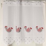 Brise bise aux broderies de poules bordeaux 90x60 cm