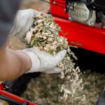 Broyeur de v�g�taux thermique - greencut ge212x - b - 212cc 5kw - diam�tre coupe 50mm - sac 64l - roues ...