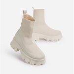 Chaussettes femmes automne hiver beige - bottines martin tricotées courtes - grande taille Chaussettes femmes automne hiver beige - bottines martin tricotées courtes - grande taille