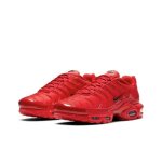 Chaussures de course nike air max plus tn low - rouge - homme - lacets - synthétique Chaussures de course nike air max plus tn low - rouge - homme - lacets - synthétique