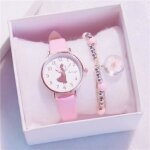 Coffret cadeau montre fille - marque - modèle - quartz - Étanche - cuir rose Coffret cadeau montre fille - marque - modèle - quartz - Étanche - cuir rose