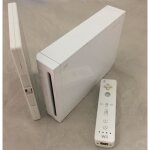 Console de salon - nintendo - wii - blanc - sans fil - 1 jeu offert