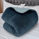 Couette doubl�e polaire microfibre 240x260 cm bicolore bleu ciel et marine par soleil docre