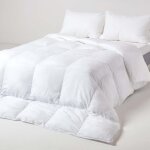 Couette - microfibre - 230 x 220 cm - temp�r�e - hypoallerg�nique - 10. 5 tog