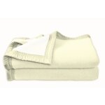 Couverture aubisque en laine woolmark naturelle 240x260 cm blanche Couverture aubisque en laine woolmark naturelle 240x260 cm blanche