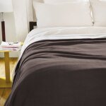 Couverture polaire luxe 220x240 cm 100% polyester 430g / m2 narvik marron taupe / naturel Couverture polaire luxe 220x240 cm 100% polyester 430g / m2 narvik marron taupe / naturel