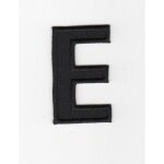 Ecusson thermocollant alphabet lettre e coloris noir