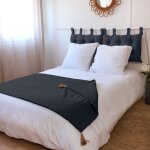 Edredon panama avec pompons en jute gris fonc� 90x190 cm