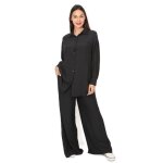 Ensemble :chemise ample et l�g�re � rayures. dot�e de boutons devant et sur les manches. pantalon ample ...