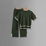 Ensemble deux pièces femme casual chic - pull douillet en maille à manches courtes et pantalon large ... Ensemble deux pièces femme casual chic - pull douillet en maille à manches courtes et pantalon large ...