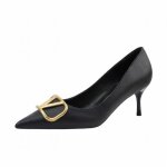 Escarpins - marque inconnue - talons aiguilles à bout pointu - hauteur du talon 6. 5cm - femme - noir ... Escarpins - marque inconnue - talons aiguilles à bout pointu - hauteur du talon 6. 5cm - femme - noir ...