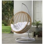 Fauteuil suspendu en r�sine tress�e - naturel clair avec coussin blanc - bontoc de mylia