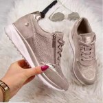 Femelle chaussures de dtente blanc crme