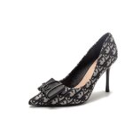 Femme escarpin haut aiguille a enfiler chaussures mariage soiree