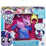 Figurine my little pony - hasbro - tenue pour le d�fil� - twilight sparkle - bleu fonc� - argent