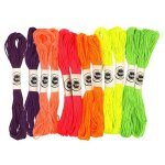 Fil bracelet brésilien echeveaux de coton 12 couleurs fluo Fil bracelet brésilien echeveaux de coton 12 couleurs fluo