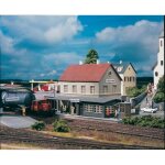Gare h0 burgstein - piko - gare h0 burgstein - enfant - 15 ans - train miniature Gare h0 burgstein - piko - gare h0 burgstein - enfant - 15 ans - train miniature