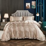 Housse de couette - kaki - 220x240 cm - 2 taies 65x65 - satin - bords volants